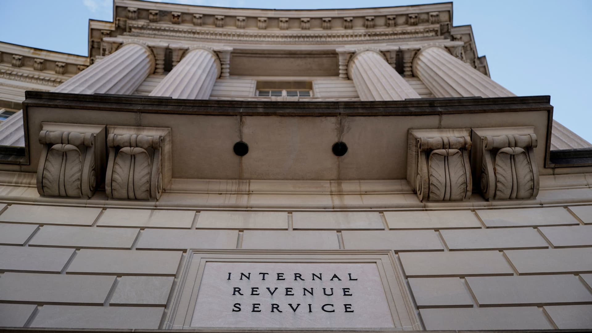 Tax planning: How the wealthy aim to cut their 2026 IRS bills